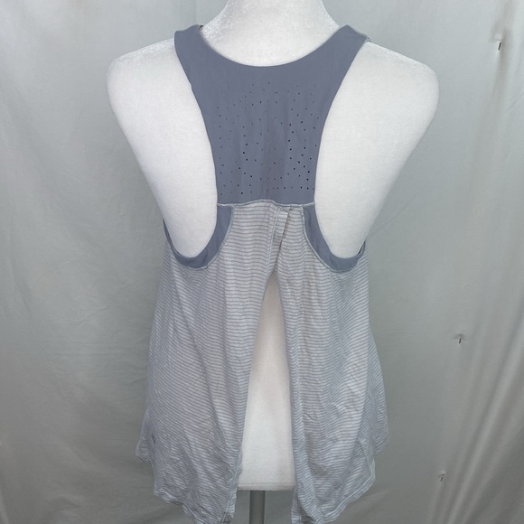 Lululemon Small Gray with Blue/Gray Split Back Running Yoga Fitness Tank Top. - Picture 4 of 7